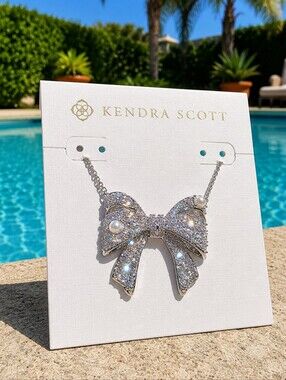 Kendra Scott Krista Bow Short Pendant Necklace in Silver and White Mix